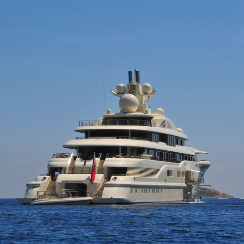 Megayacht für Kreuzfahrten - AL RAYA - Lurssen Yachts - klassisch / Raised Pilothouse / mit Helikopterdeck