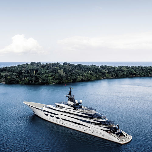 Megayacht für Kreuzfahrten - LADY JORGIA - Lurssen Yachts - Raised Pilothouse / mit Helikopterdeck