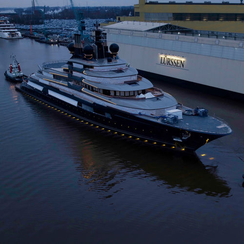 Megayacht für Kreuzfahrten - Luminance - Lurssen Yachts - Raised Pilothouse / mit Pool