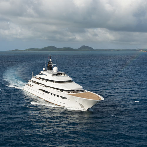 Megayacht für Kreuzfahrten - QUATTROELLE - Lurssen Yachts - Raised Pilothouse / mit Pool / mit Helikopterdeck