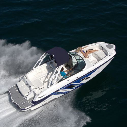 Innenborder-Runabout - M6 - Monterey Boats - mit Doppelkonsole / Bowrider / Open
