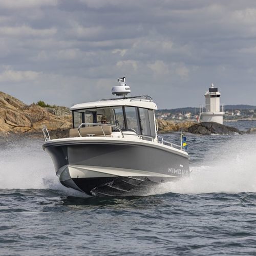 Cabin-Cruiser / Außenborder - Commuter 8 - Nimbus - mit Steuerhaus / max. 8 Personen / 1 Kabine