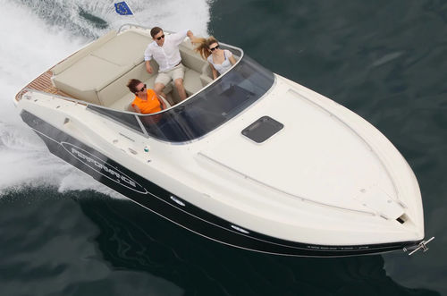 Express-Cruiser / Innenborder - 1001 - Performance Marine - zweimotorig / Open / mit Doppelkonsole