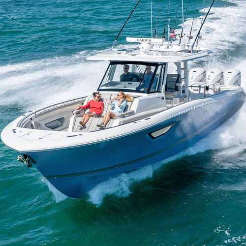 Express-Cruiser / Außenborder - S 428 - Pursuit Boats - viermotorig / Open / mit Mittelkonsole
