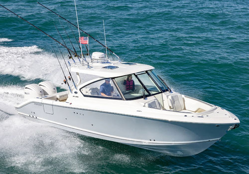 Express-Cruiser / Außenborder - DC 306 - Pursuit Boats - zweimotorig / Hardtop / Open
