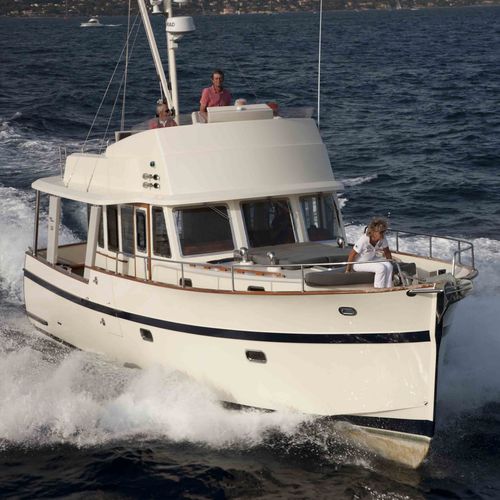 Innenborder-Trawler - 43 - Rhea Marine - Diesel / Flybridge / mit Steuerhaus