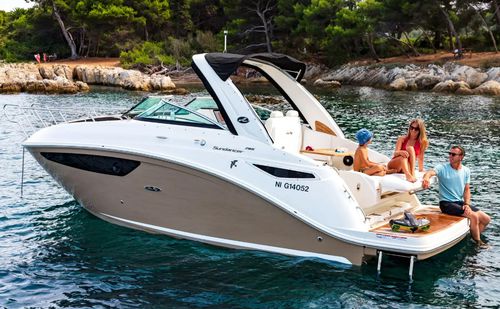 Cabin-Cruiser / Innenborder - SUNDANCER 265 - Sea Ray - Open / Sport / max. 8 Personen