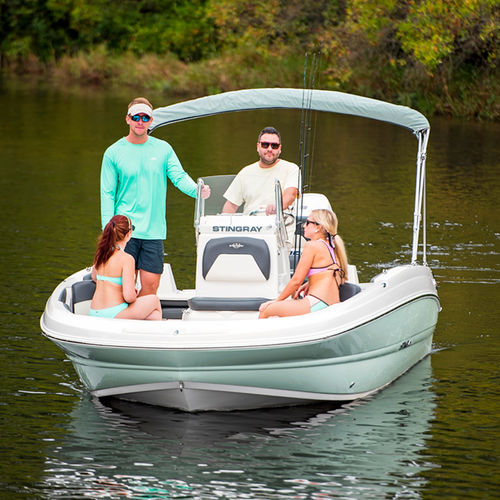 Deck-Boat / Außenborder - 206CC - Stingray Boats - Wasserski / Sportfischer / max. 9 Personen