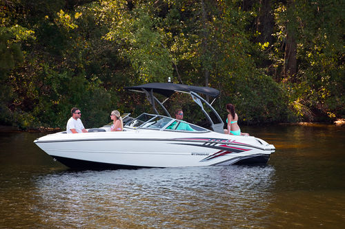 Innenborder-Runabout - 225LR - Stingray Boats - mit Doppelkonsole / Bowrider / Wasserski