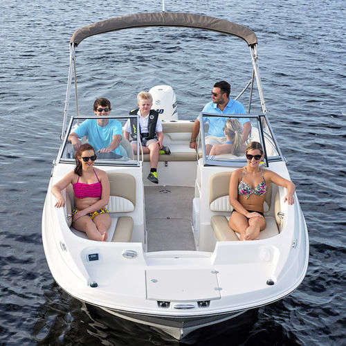 Deck-Boat / Außenborder - 201DC - Stingray Boats - Wasserski / Sportfischer / max. 10 Personen