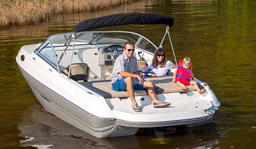Innenborder-Runabout - 208CR - Stingray Boats - mit Doppelkonsole / max. 9 Personen / mit Kabine