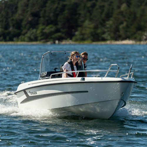 Außenborder-Konsolenboot - 46 SC - Yamarin - mit Seitenkonsole / Sportfischer / max. 5 Personen