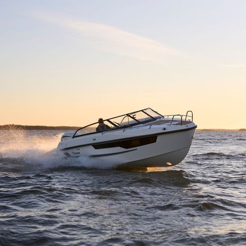 Cabin-Cruiser / Außenborder - 67 DC - Yamarin - Open / mit Doppelkonsole / max. 8 Personen
