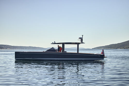 Express-Cruiser / Außenborder - SHADOW - Nautor Swan - dreimotorig / Open / mit Mittelkonsole