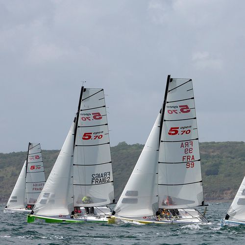 Regatta-Kielboot-Segelboot - 5.70 - Hobie Cat USA - One-Design / Open / mit einziehbarem Kiel
