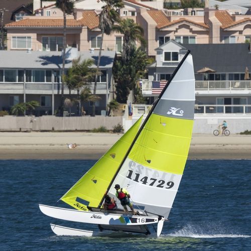 Regatta-Sportkatamaran - Hobie Cat USA - Einhand / mit einfachem Trapez / Polyester