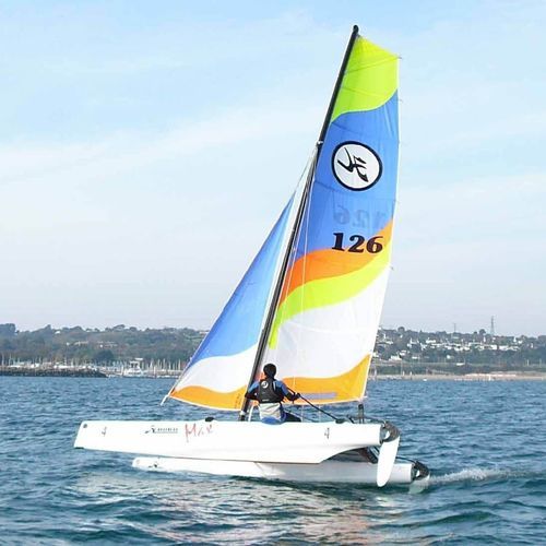Regatta-Sportkatamaran - MAX - Hobie Cat USA - Zweihand / mit einfachem Trapez / Glasfaser