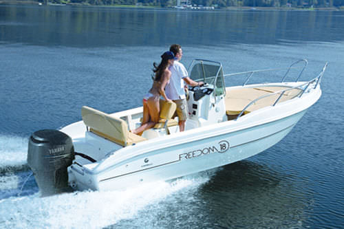 Außenborder-Konsolenboot - FREEDOM 18  - Capelli - mit Mittelkonsole / max. 6 Personen / Sonnendeck