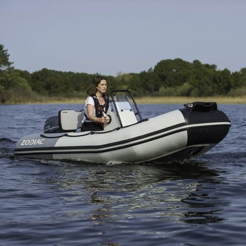 Außenborder-Schlauchboot - 3.1 - ZODIAC - halbstarr / mit Mittelkonsole / Open