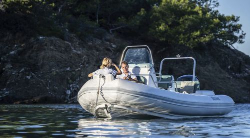 Außenborder-Schlauchboot - MEDLINE 5.8 - ZODIAC - halbstarr / Open / mit Seitenkonsole