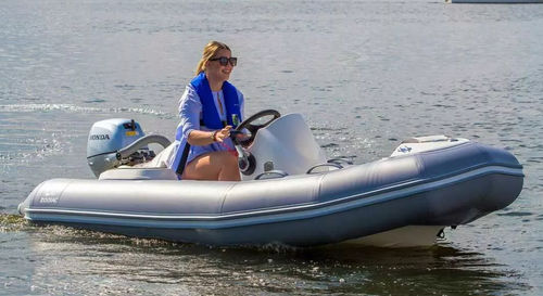 Außenborder-Schlauchboot - YACHTLINE 360 - ZODIAC - RIB / mit Seitenkonsole / Open