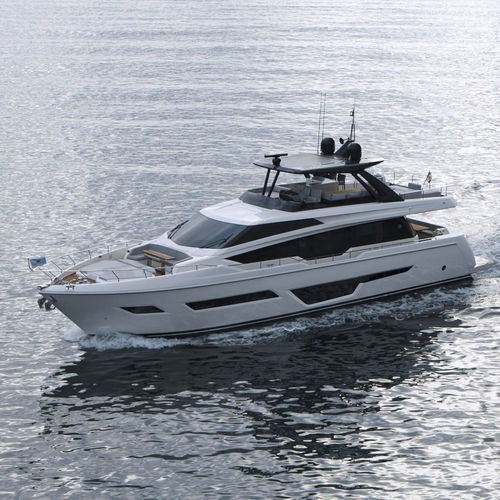 Motoryacht für Kreuzfahrten - 780 - Ferretti Yachts - klassisch / Flybridge / V-Drive