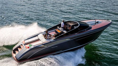 Innenborder-Runabout - RIVAMARE - Riva - mit Doppelkonsole / Open / max. 8 Personen