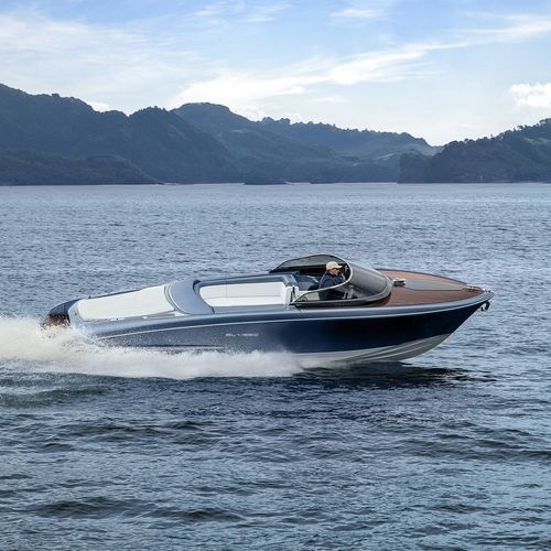 Elektrisches Runabout - EL-ISEO - Riva - Innenborder / mit Doppelkonsole / Open