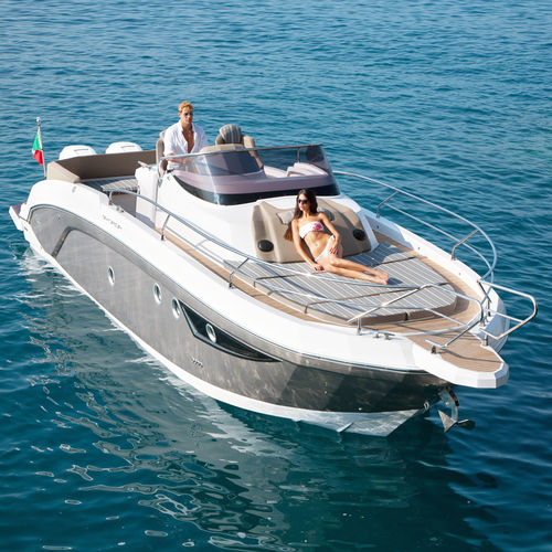 Express-Cruiser / Außenborder - NEXT 370 SH - Ranieri International - zweimotorig / Open / mit Mittelkonsole