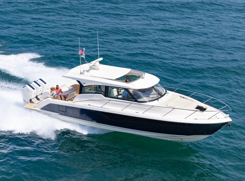 Express-Cruiser / Außenborder - 48LE - Tiara Yachts - dreimotorig / Hardtop / Sport