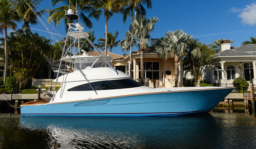 Sportfischer-Motoryacht - 68 C - Viking Yachts - für Kreuzfahrten / verstellbar / Flybridge