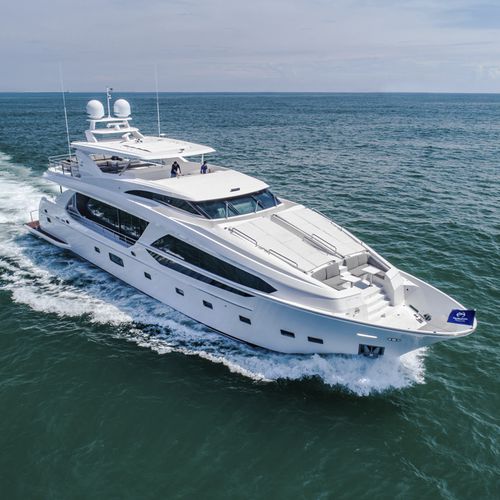 Superyacht für Kreuzfahrten - CC115 - Horizon - Flybridge / Verdränger Rumpf / nach Maß