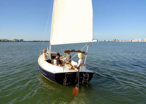 Traditionelles Segelboot - HORIZON DAY CAT - Com-Pac Yachts - Catboat