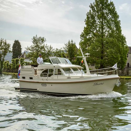 Express-Cruiser / Innenborder - Grand Sturdy 30.0 AC - Linssen Yachts B.V. - Diesel / Verdränger / mit Steuerhaus