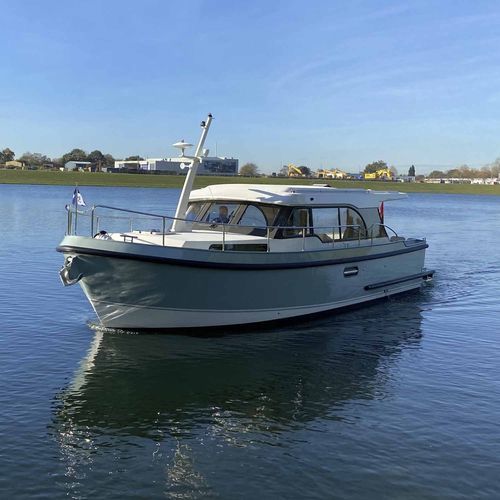 Express-Cruiser / Innenborder - 35 SL AC - Linssen Yachts B.V. - Hardtop / Flybridge / Sport