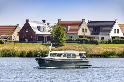Express-Cruiser / Innenborder - Grand Sturdy 35.1 Sedan - Linssen Yachts B.V. - mit Steuerhaus / 1 Kabine / Sonnendeck