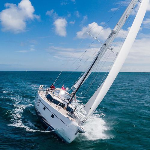 Segelyacht für Kreuzfahrten - 565 - Oyster Marine - 3 Kabinen / mit Decksalon / Bugspriet