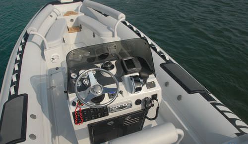 Jetantriebs-Schlauchboot - Launch Series 650 - Novurania - Stern-Drive / Diesel / halbstarr
