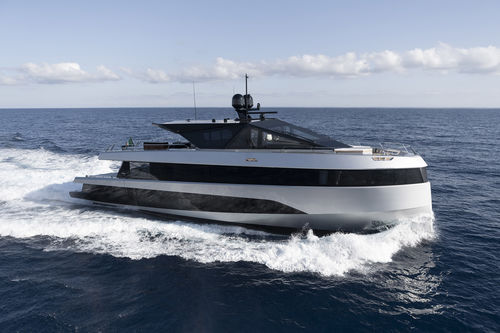Motoryacht für Kreuzfahrten - why200 - Wally - mit Steuerhaus / IPS POD / 4 Kabinen