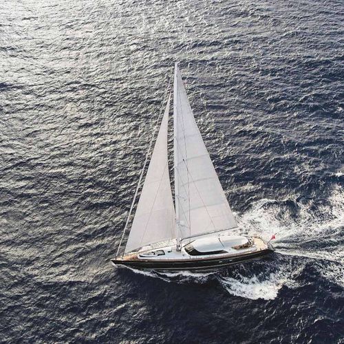 Segel-Superyacht / für Kreuzfahrten - STATE OF GRACE - Perini Navi - traditionell / 4 Kabinen / mit Decksalon