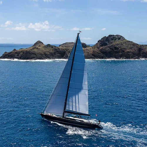 Segel-Superyacht / für sportliches Fahrtensegeln - PERSEUS III - Perini Navi - traditionell / Regatta / 5 Kabinen