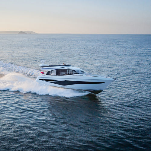 Motoryacht für Kreuzfahrten - F58 - Princess - Flybridge / 3 Kabinen / 6 Kojen