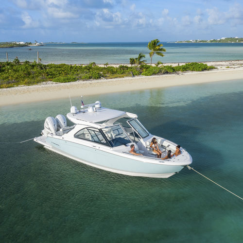 Express-Cruiser / Außenborder - LX36 - Regal - zweimotorig / mit Doppelkonsole / Bowrider
