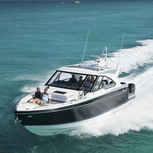 Express-Cruiser / Außenborder - 400 Super  - Formula - viermotorig / Hardtop / Bowrider