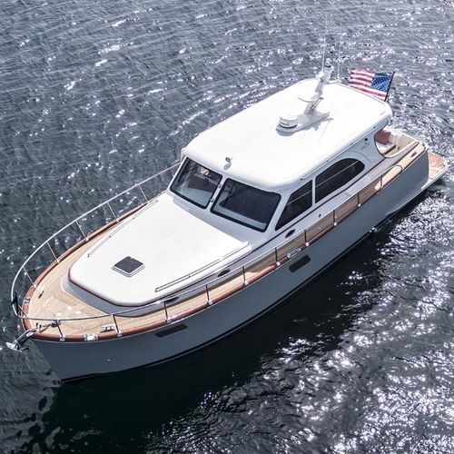 Motoryacht für Kreuzfahrten - 50 - Vicem Yachts - klassisch / Hardtop / 3 Kabinen