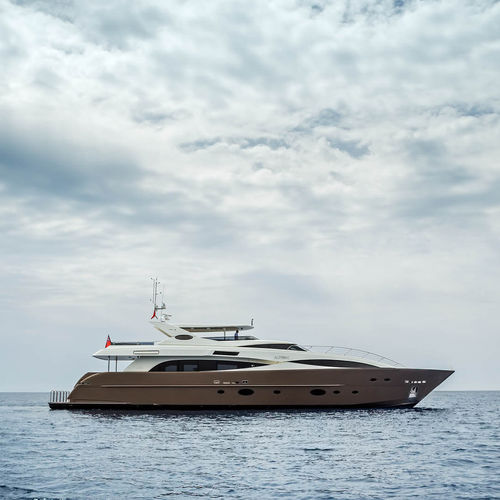Superyacht für Kreuzfahrten - ALIYONI - Warwick Yacht Design - Flybridge / Verdränger