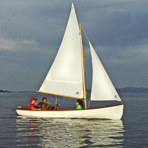 Mehrfach-Jolle - Spirit® Tyee 14  - Whitehall Rowing & Sail - traditionell / Freizeit / mit Gaffelsegel