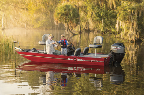 Bass-Boat / Außenborder - CLASSIC XL - Tracker - mit Doppelkonsole / Open / Sportfischer