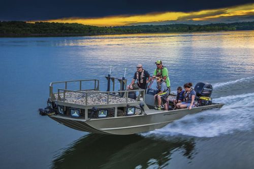 Jon-Boat / Außenborder -  GRIZZLY® 2072 CC Sportsman - Tracker - mit Mittelkonsole / Sportfischer / Aluminium