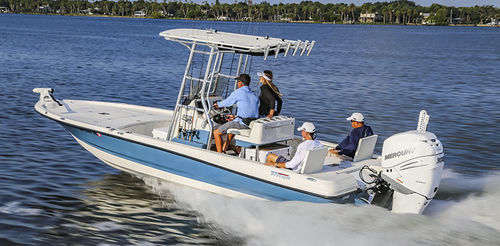 Bay-Boat / Außenborder - 240 LTS PRO - Triton Boats - mit Mittelkonsole / Sportfischer / max. 7 Personen